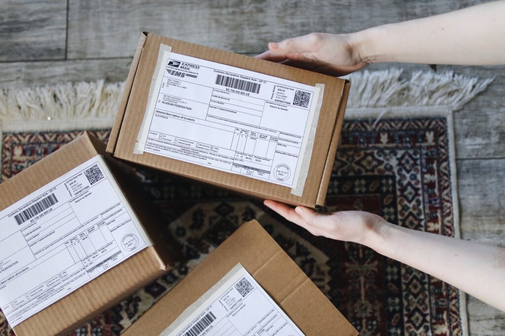 Shipping Label Automation vs Manual Labeling: Which Is Better for Growing Ecommerce Brands in 2026? — ecommerce shipping